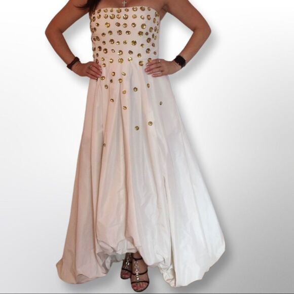 HOST PICK 🎉BCBG Max Azria Gown W/Gold Stones - Picture 1 of 6